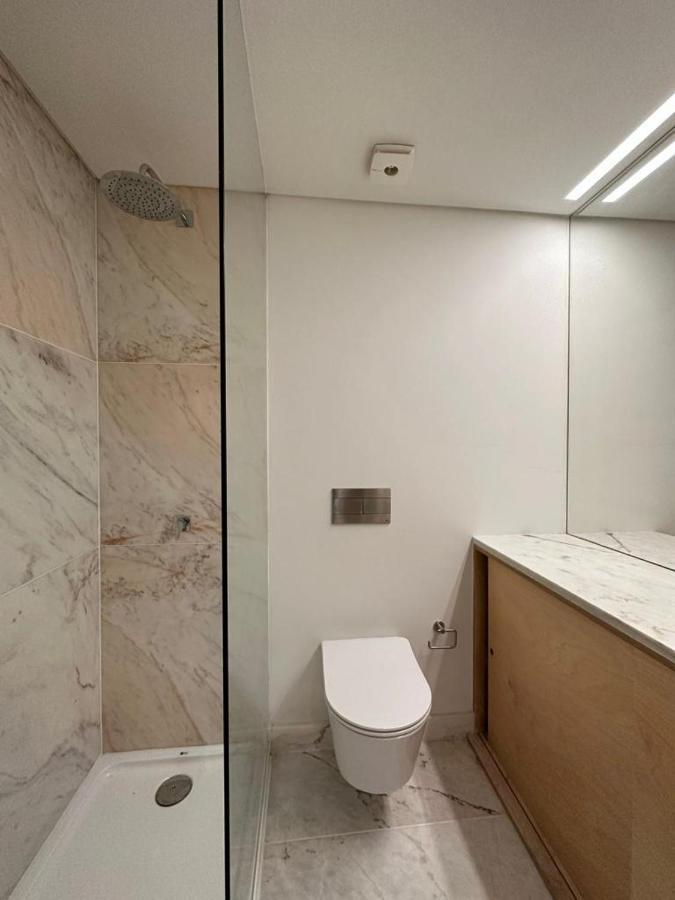 Quarto Com Varanda Na Rua Dos Douradores Lisbon Luaran gambar
